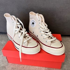 New Chuck 70 Hi High Top Converse sneakers parchment color (beige) Size 5